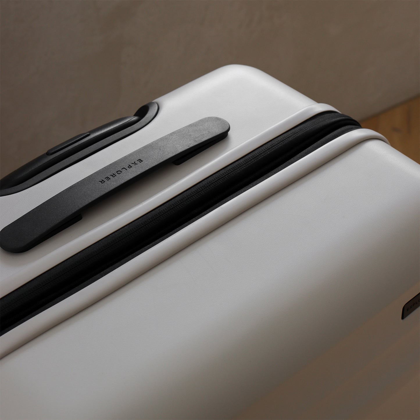 Luna-Air Front Access Carry-On & Medium Set Oat