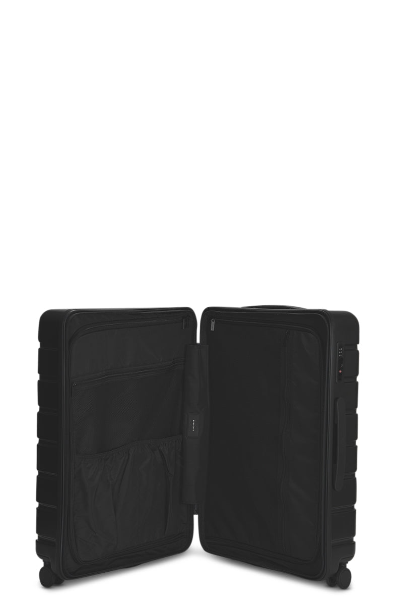 Arlo Pro Carry-On & Medium Set Black