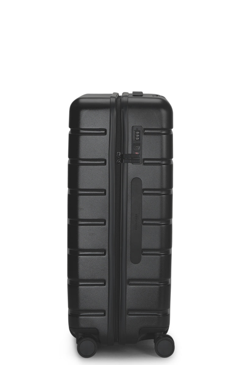 Arlo Pro Carry-On & Medium Set Black