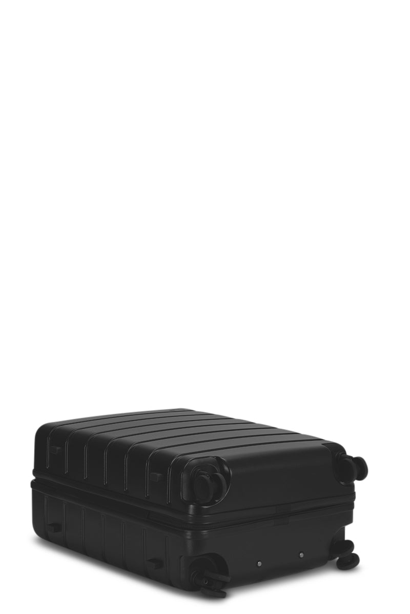 Arlo Pro Carry-On & Medium Set Black