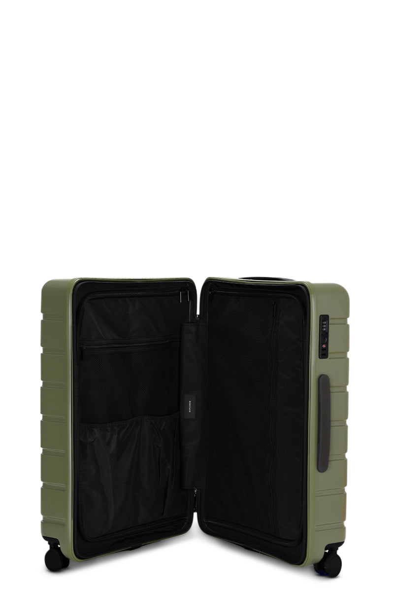 Arlo Pro Carry-On & Medium Set Evergreen