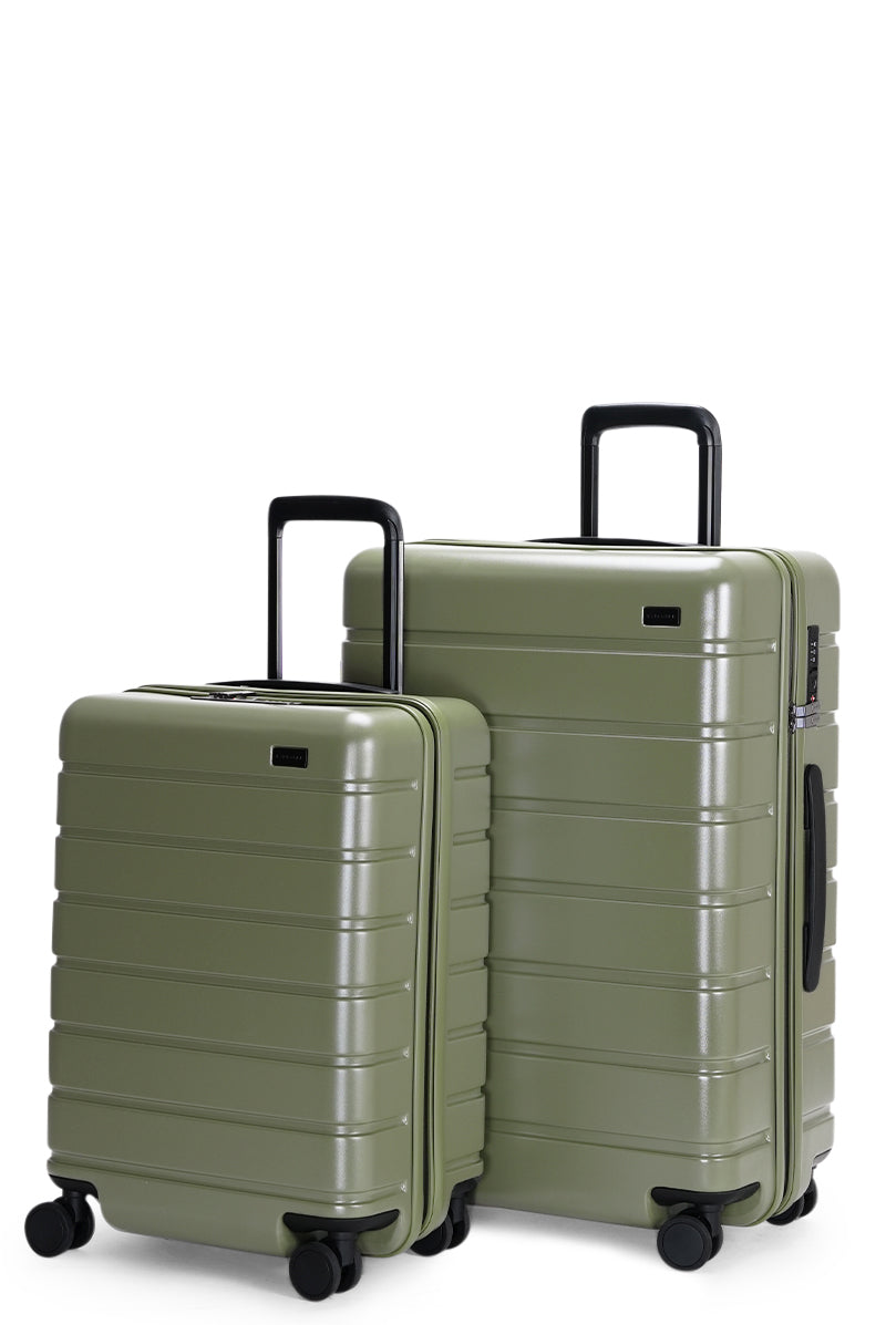 Arlo Pro Carry-On & Medium Set Evergreen