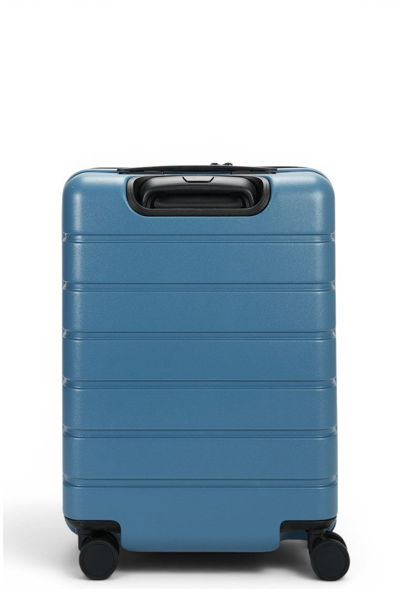 Arlo Pro Front Access Carry-On Arctic Sea