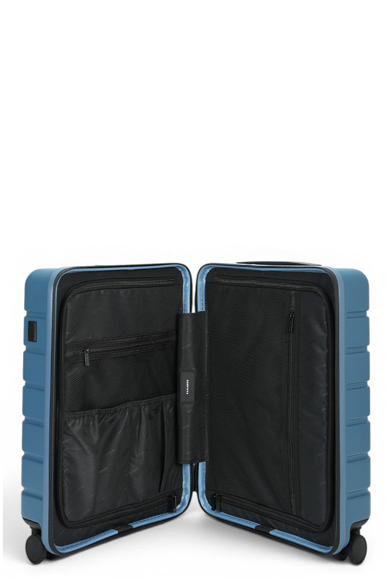 Arlo Pro Front Access Carry-On Arctic Sea