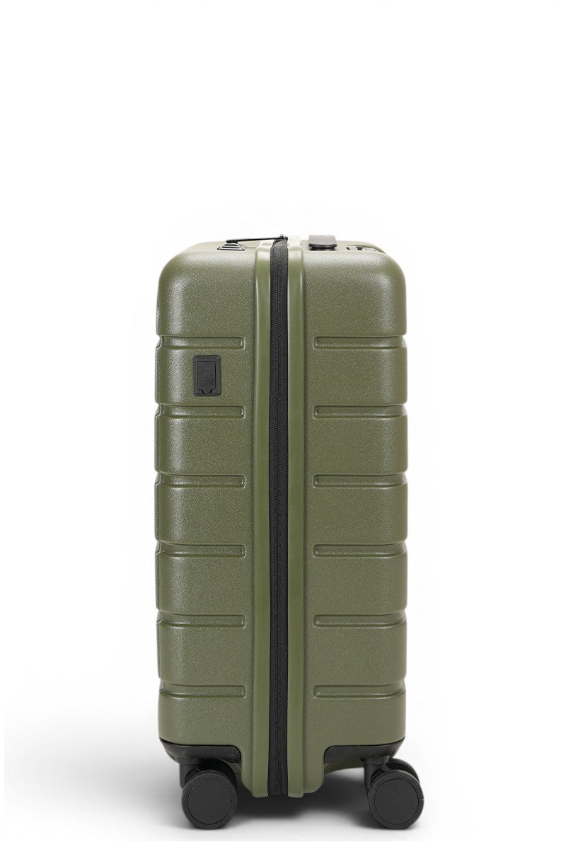 Arlo Pro Front Access Carry-On Pine